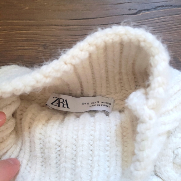 ZARA White Wool Cable Fisherman Sweater - Picture 5 of 6
